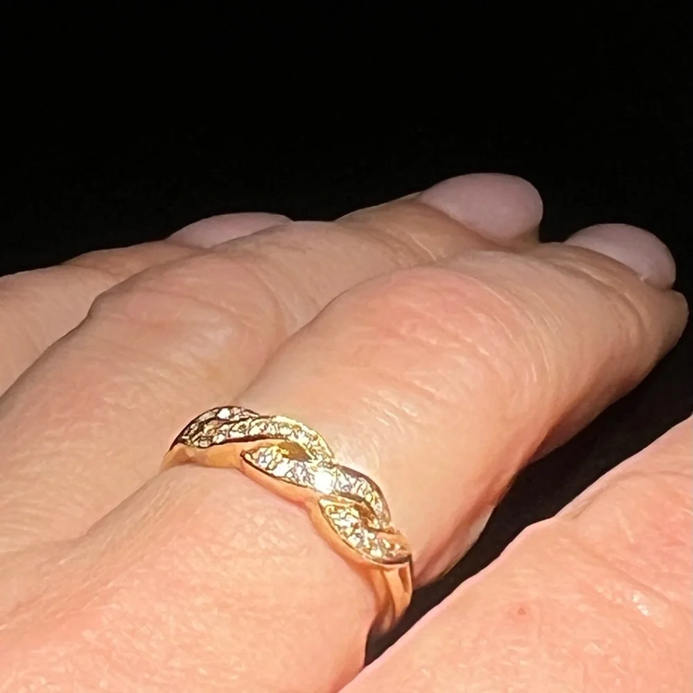 14K Diamonds Elegant Gold Braided Ring size 6.5-7 - Picture 5 of 10